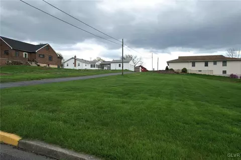 W 1st Street, Northampton Boro, PA 18067