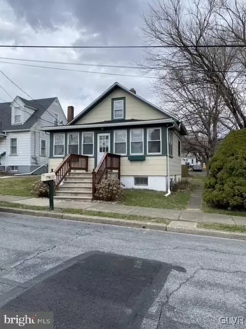 532 Heckman Ave, Nazareth, PA 18064