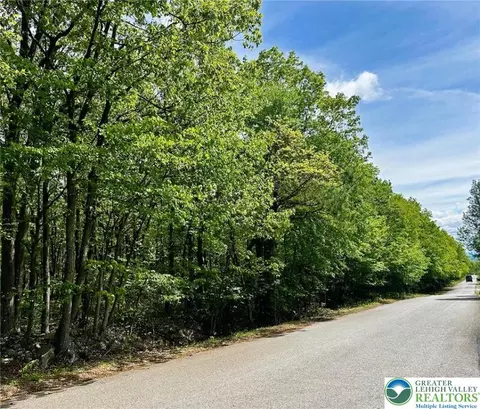 East Mountain Top Road, Summit Hill Boro, PA 18250