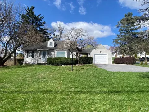 300 S Greenwood Ave, Palmer Township, PA 18045