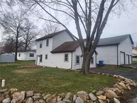 303 Hickory St, Walnutport, PA 18088