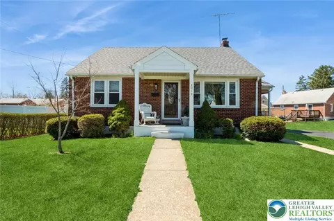 2019 Renwick St, Bethlehem, PA 18017