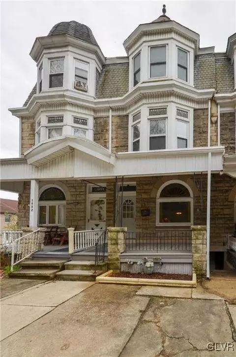 1650 Mineral Spring Rd, Reading, PA 19602