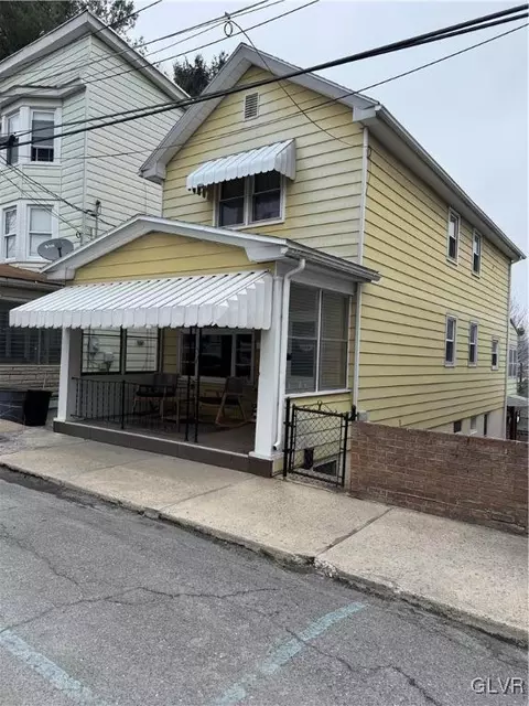 65 S Nescopec St, Tamaqua, PA 18252