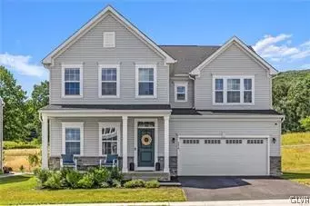 6470 Scenic View Dr, Macungie, PA 18062