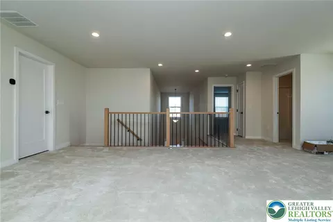 7031 Oak Ln, Bath, PA 18014 photo 47