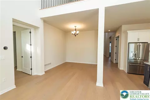 7031 Oak Ln, Bath, PA 18014 photo 13