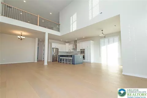7031 Oak Ln, Bath, PA 18014 photo 12