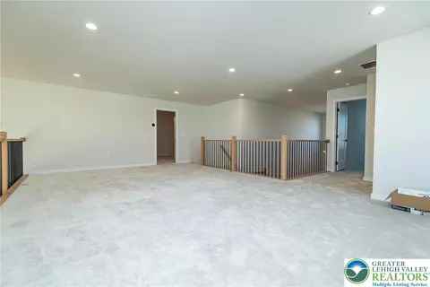 7031 Oak Ln, Bath, PA 18014 photo 46