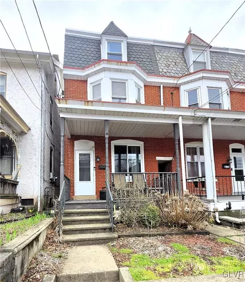 126 Main St, East Greenville, PA 18041