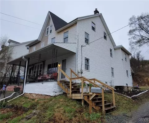 1161 Mauch Chunk Rd, Palmerton, PA 18071