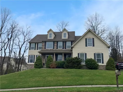 4790 Brittany Hl, Center Valley, PA 18034