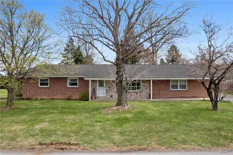 690 Daniels Rd, Nazareth, PA 18064