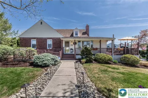 1710 Memorial Ave, Bethlehem, PA 18017