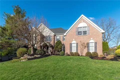1718 Penns Xing, Allentown, PA 18104