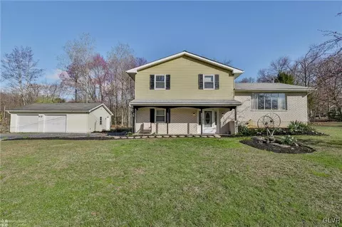 3143 Welshtown Rd, Slatington, PA 18080