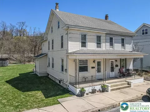 409 White St, Weissport, PA 18235