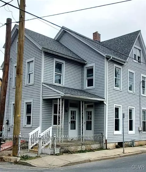 222 E Church St, Slatington, PA 18080
