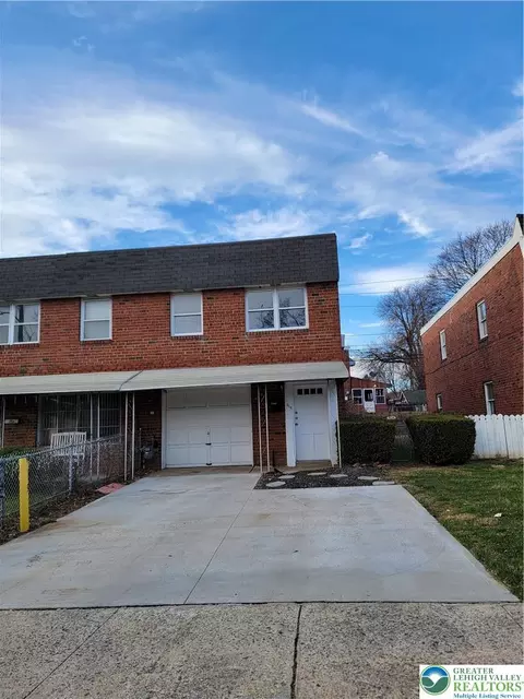 615 Dixon St, Allentown, PA 18103