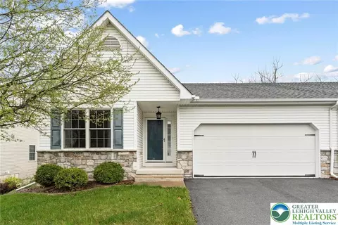 665 Walker Dr, Northampton, PA 18067
