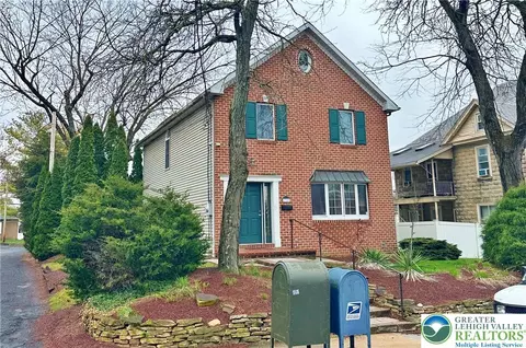 2309 Washington Ave, Northampton, PA 18067