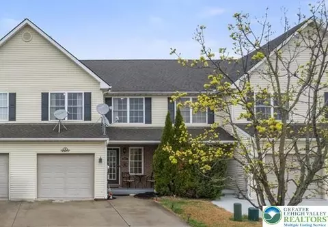 1315 Mohr Cir, Macungie, PA 18062