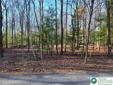 Whippoorwill 72 Drive, Chestnuthill Twp, PA 18353
