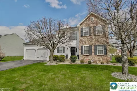 1338 Windmill Ln, Breinigsville, PA 18031