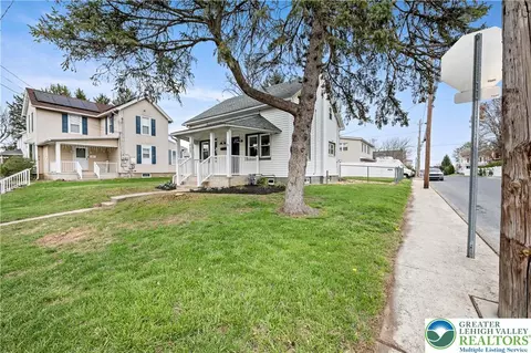 803 6th St, Fullerton, PA 18052 photo 2