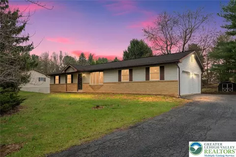 1216 Minesite Rd, Allentown, PA 18103