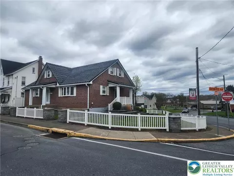 1415 Dewey Ave, Northampton, PA 18067