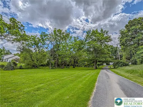 Glen Road, Upper Saucon Twp, PA 18036