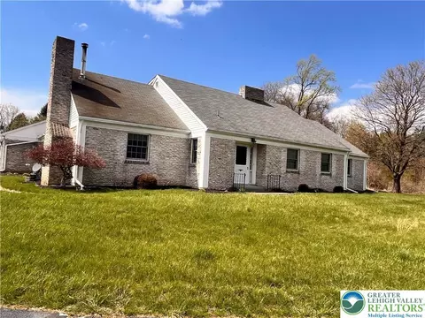470 Kulps Rd, Barto, PA 19504