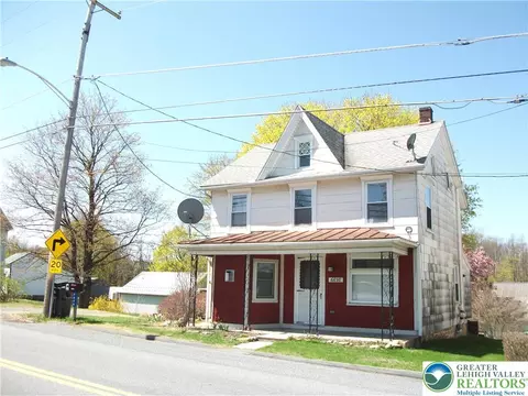 6698 Madison St, New Tripoli, PA 18066