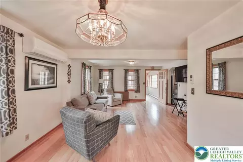 714 E 9th St, Bethlehem, PA 18015 photo 12