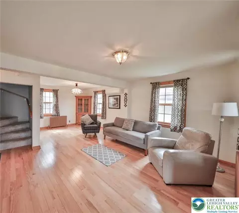 714 E 9th St, Bethlehem, PA 18015 photo 10