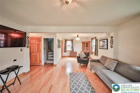 714 E 9th St, Bethlehem, PA 18015 photo 11