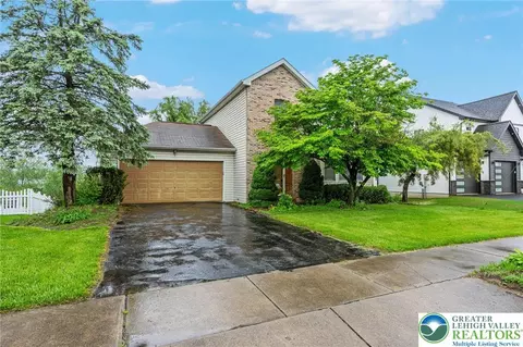 271 Maple St, Coplay, PA 18037