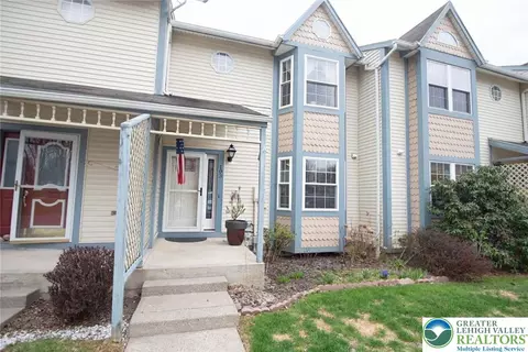 103 New World Ct, Bethlehem, PA 18020