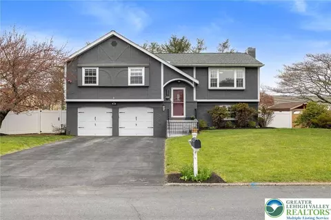 4931 Cypress St, Wescosville, PA 18106