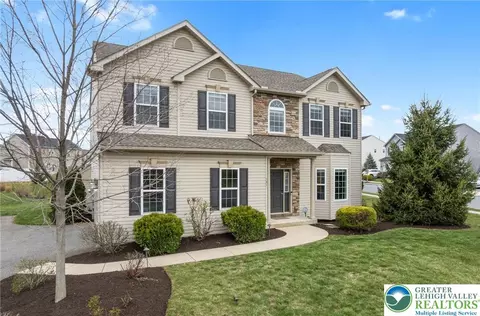 131 Sunset Dr, Allentown, PA 18104