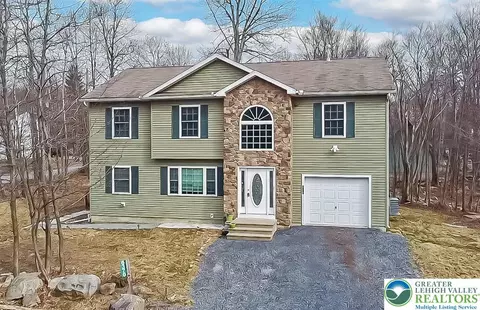 6370 Baltic Ave, Coolbaugh Twp, PA 18466