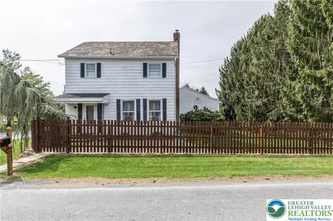2804 Rising Sun Rd, Slatington, PA 18080