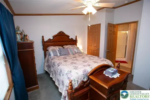 1237 Valley Forge Dr, Walnutport, PA 18088 photo 19