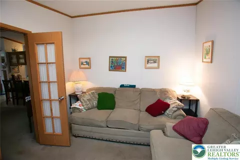 1237 Valley Forge Dr, Walnutport, PA 18088 photo 13