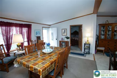 1237 Valley Forge Dr, Walnutport, PA 18088 photo 11