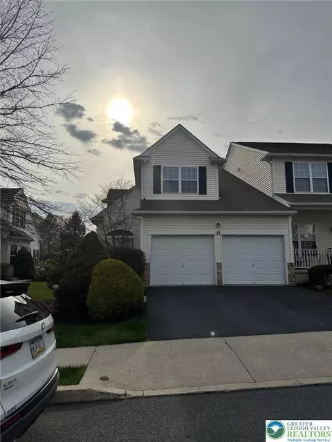 18 Cobblestone Dr, Palmer Township, PA 18045