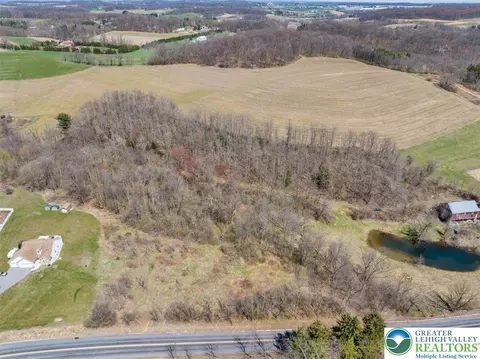 890 Long #4, Greenwich Twp, PA 19530