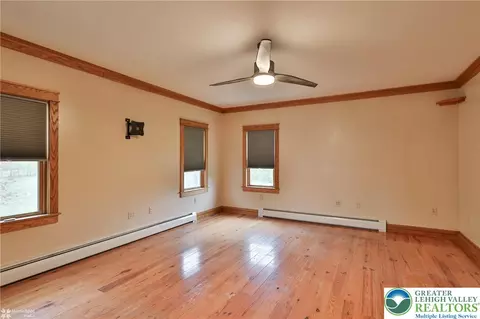 2679 Community Dr, Bath, PA 18014 photo 43