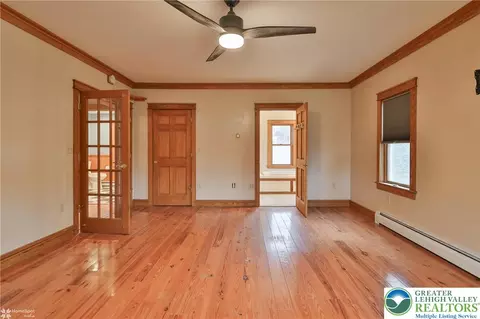 2679 Community Dr, Bath, PA 18014 photo 46